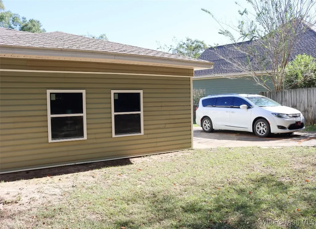 107 Hillcrest Loop Enterprise AL 36330