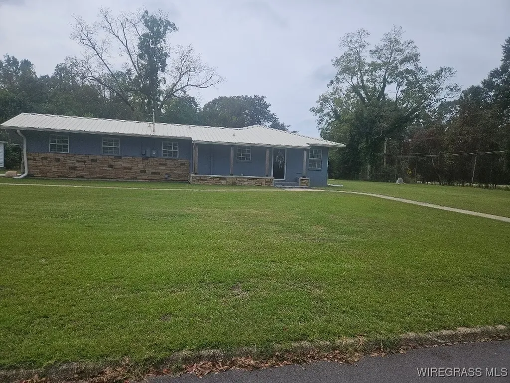 2500 Rosebush Road Dothan AL 36303