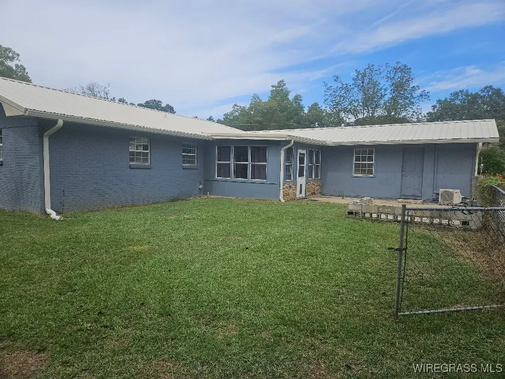 2500 Rosebush Road Dothan AL 36303