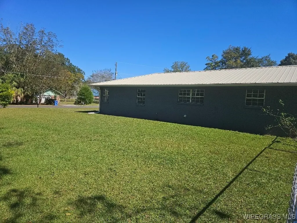 2500 Rosebush Road Dothan AL 36303