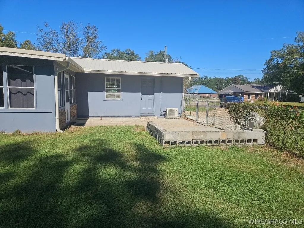 2500 Rosebush Road Dothan AL 36303