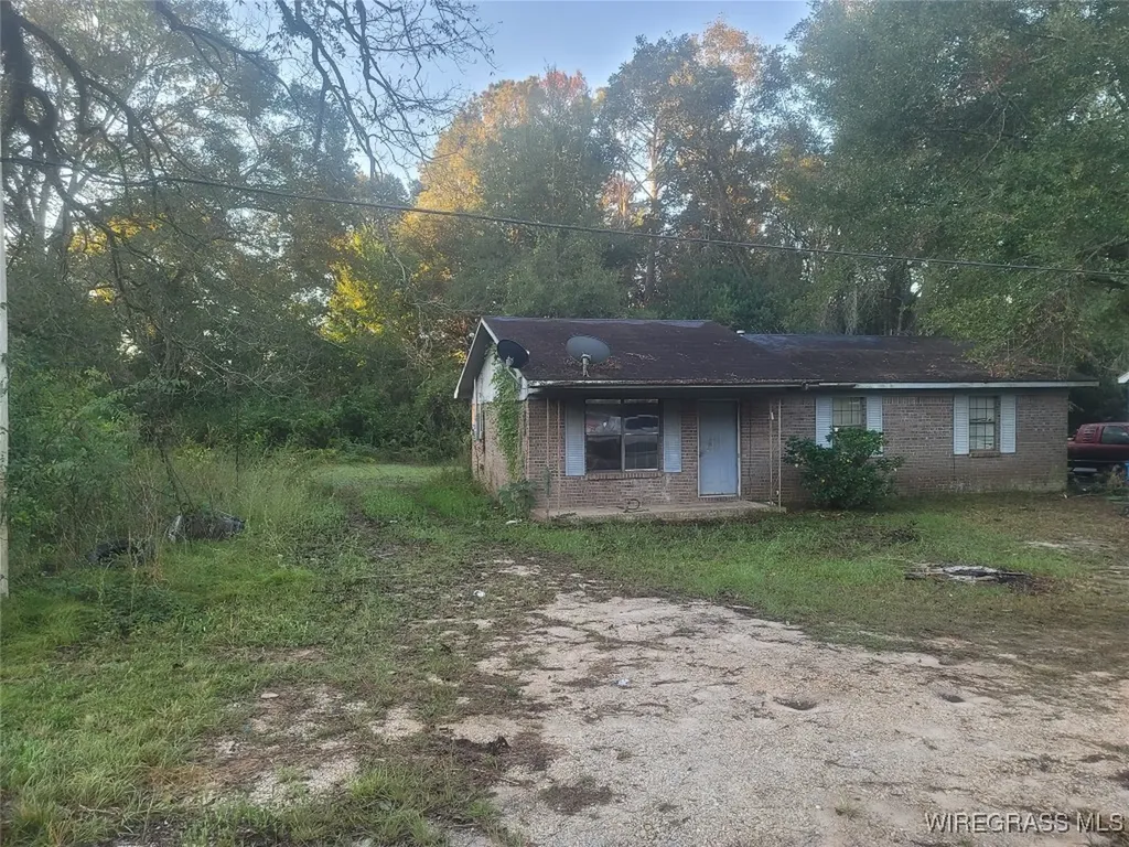 105 Stella Street Evergreen AL 36401