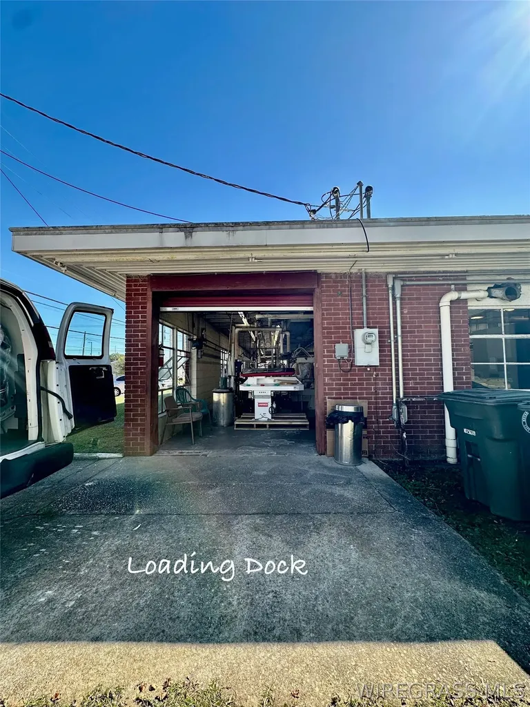 300 W Lee Street Enterprise AL 36330