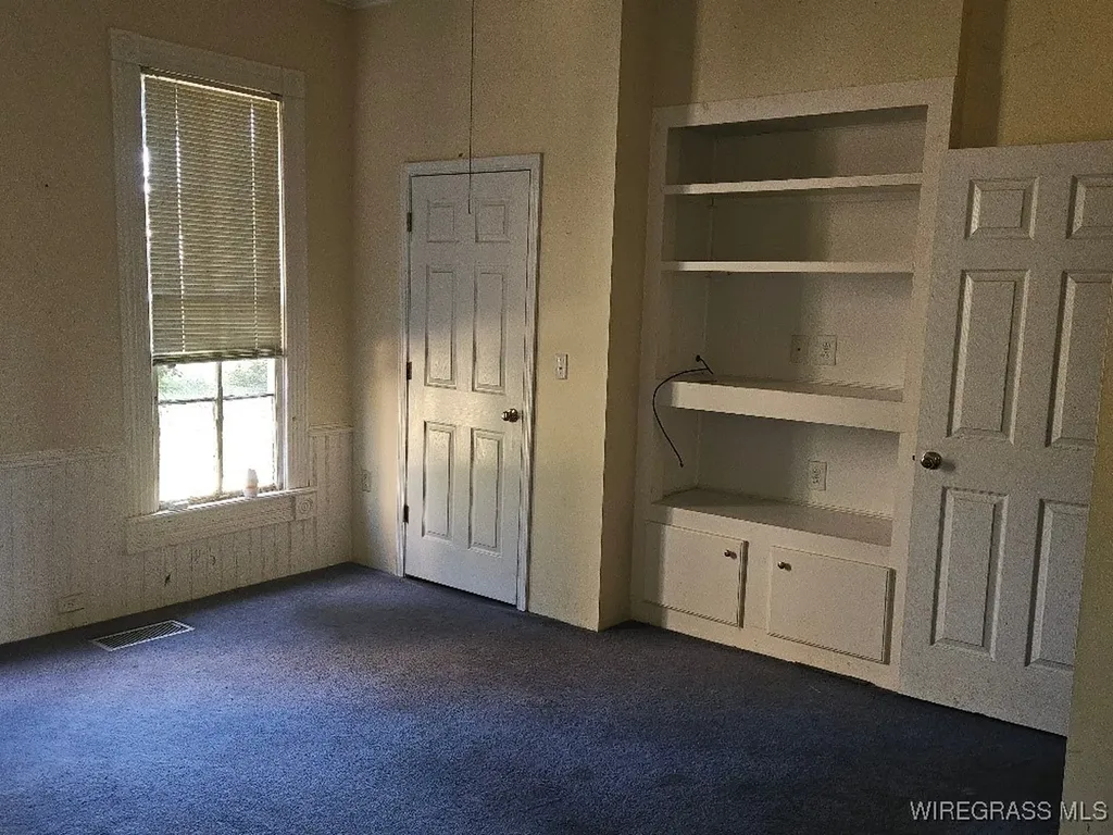 77 King Street E Newton AL 36352