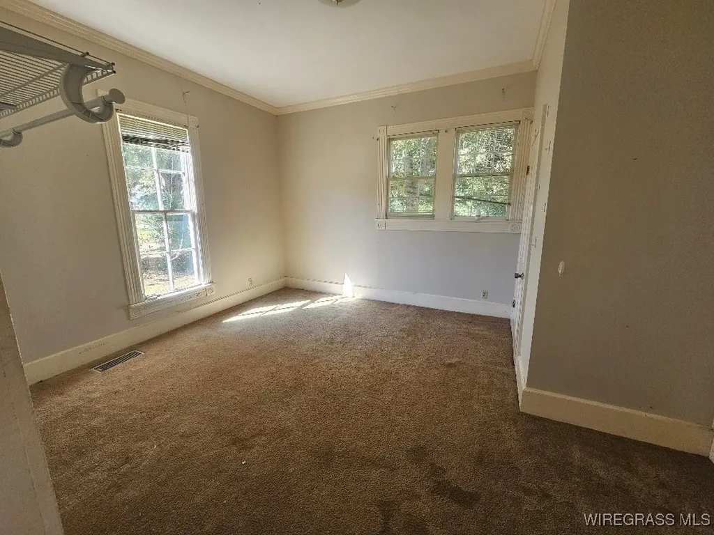 77 King Street E Newton AL 36352