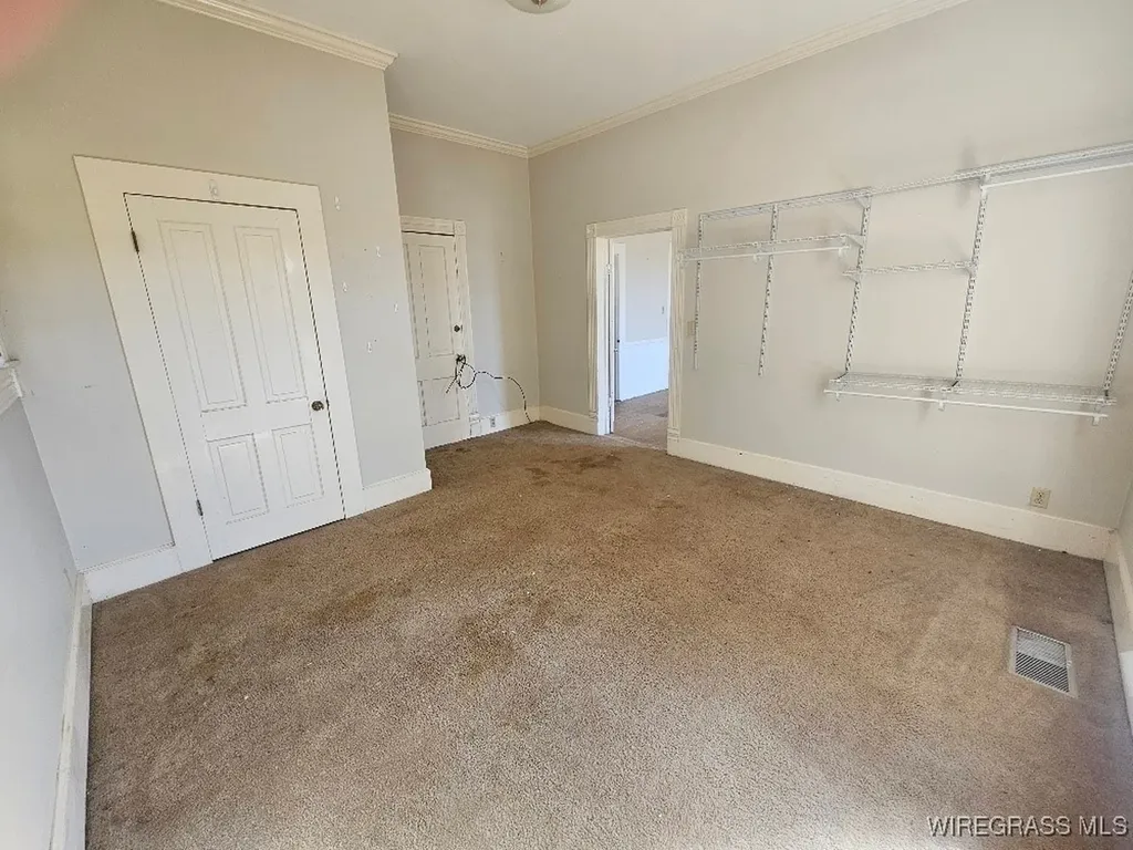 77 King Street E Newton AL 36352