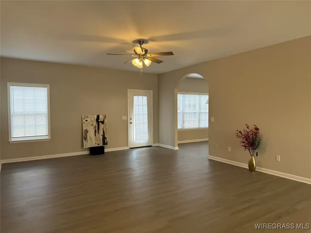 2827 Sparrow Way Enterprise AL 36330