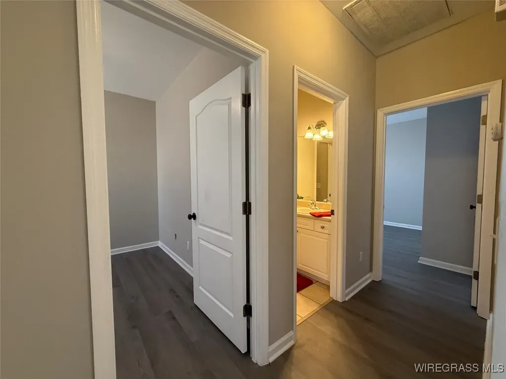 2827 Sparrow Way Enterprise AL 36330