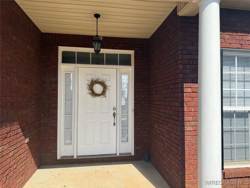 2827 Sparrow Way Enterprise AL 36330