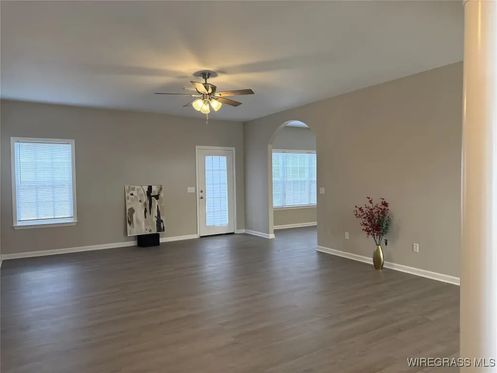 2827 Sparrow Way Enterprise AL 36330