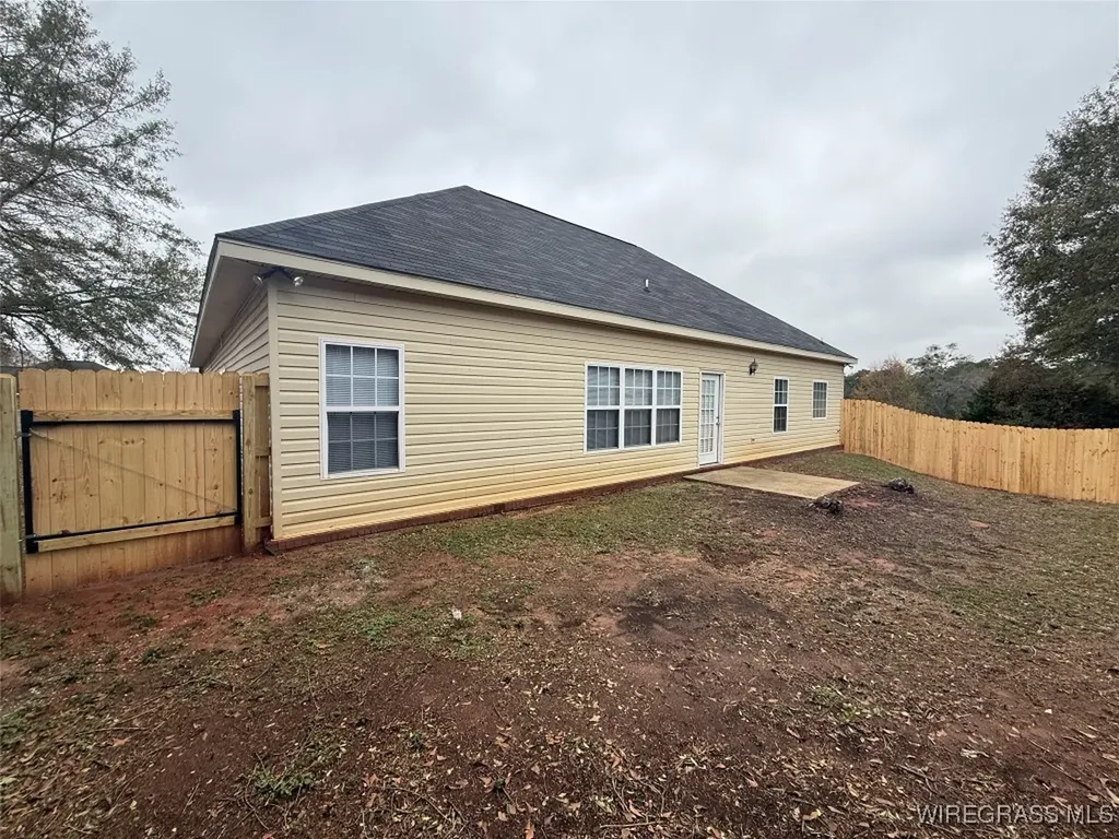 2827 Sparrow Way Enterprise AL 36330