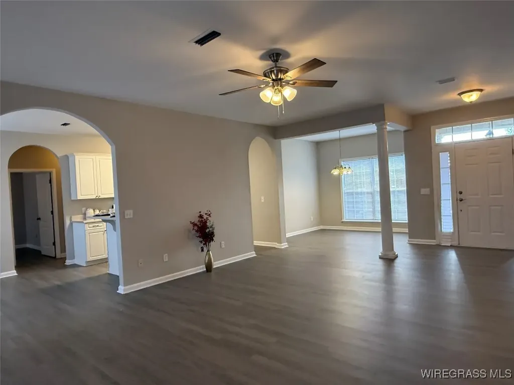 2827 Sparrow Way Enterprise AL 36330