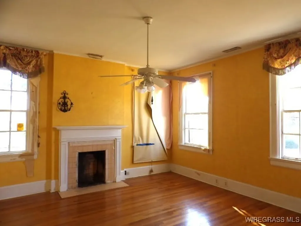 385 E Broad Street Ozark AL 36360