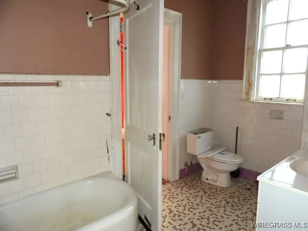 385 E Broad Street Ozark AL 36360