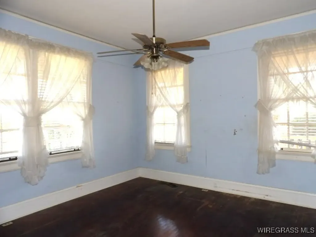 385 E Broad Street Ozark AL 36360