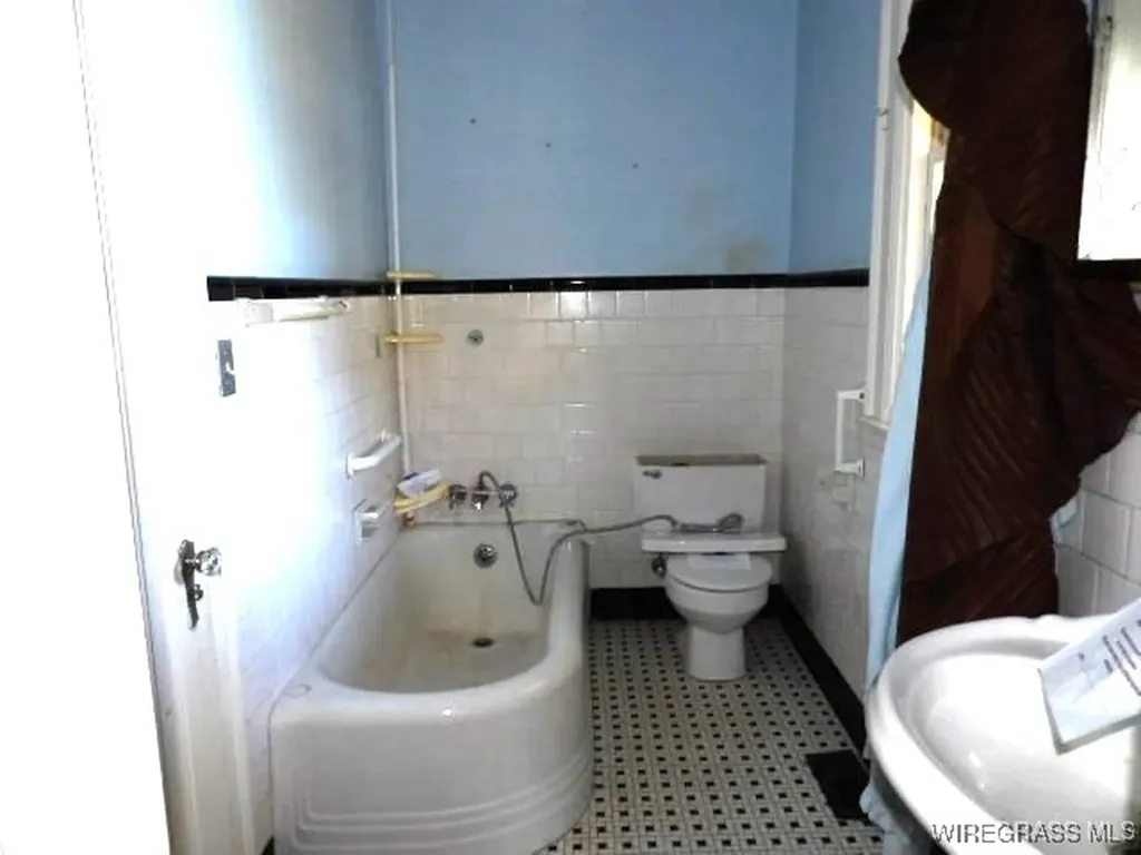 385 E Broad Street Ozark AL 36360