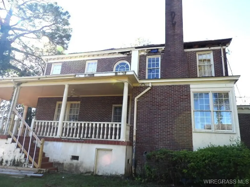 385 E Broad Street Ozark AL 36360