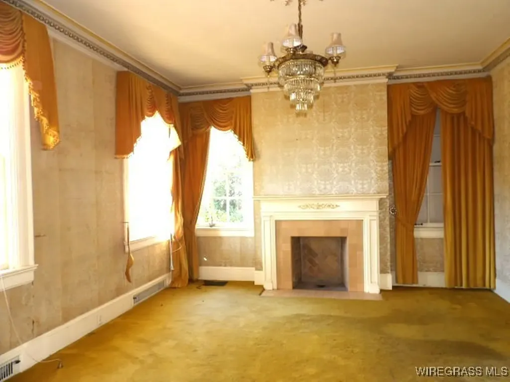 385 E Broad Street Ozark AL 36360