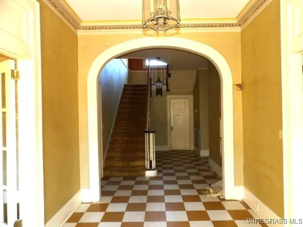 385 E Broad Street Ozark AL 36360