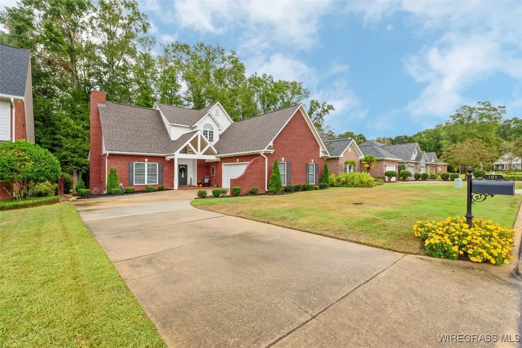 101 E Robertson Court Enterprise AL 36330
