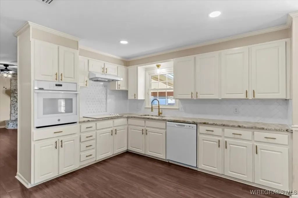 111 Coral Way Enterprise AL 36330