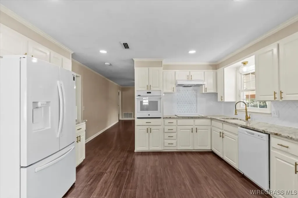 111 Coral Way Enterprise AL 36330