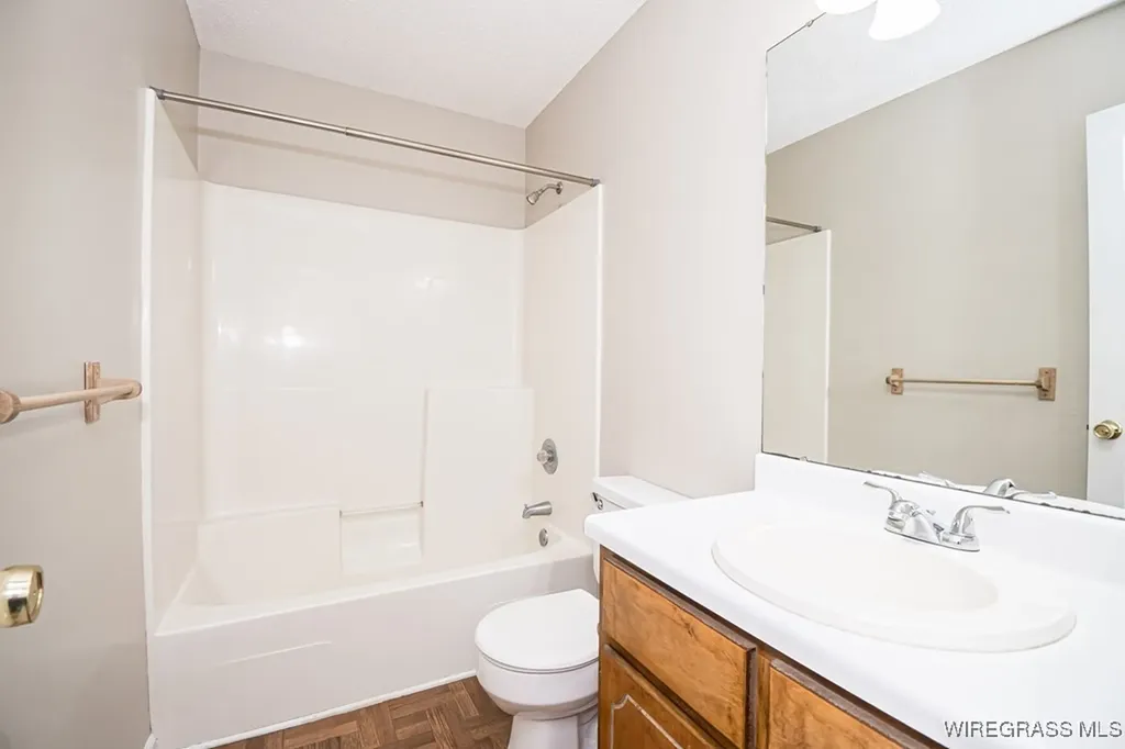 193 Lakeview Drive Daleville AL 36322