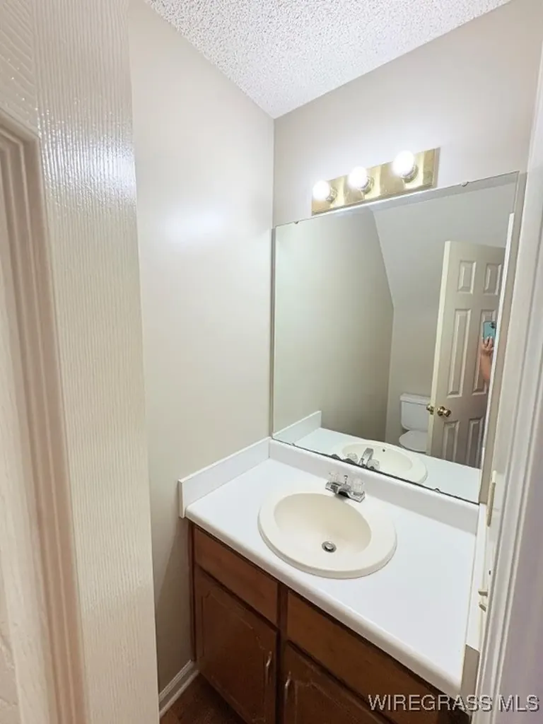 193 Lakeview Drive Daleville AL 36322