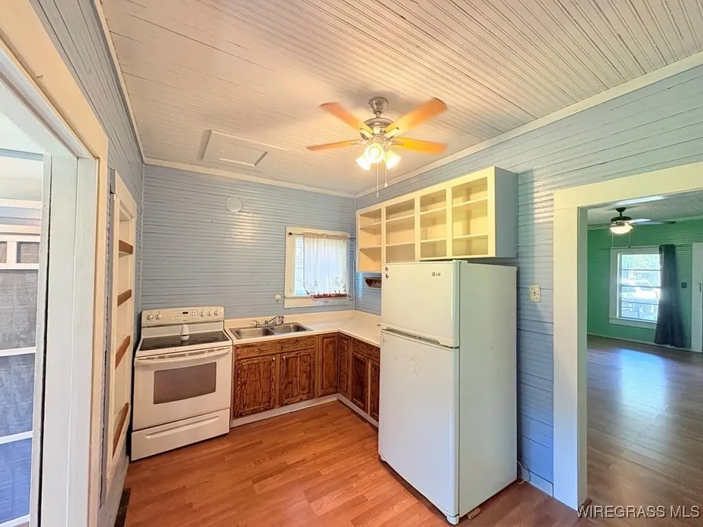 69 Granger Alley Cottonwood AL 36320