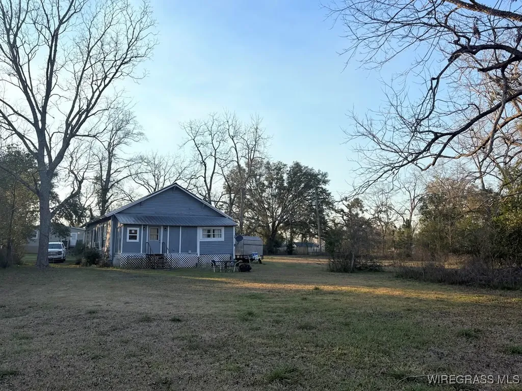 69 Granger Alley Cottonwood AL 36320