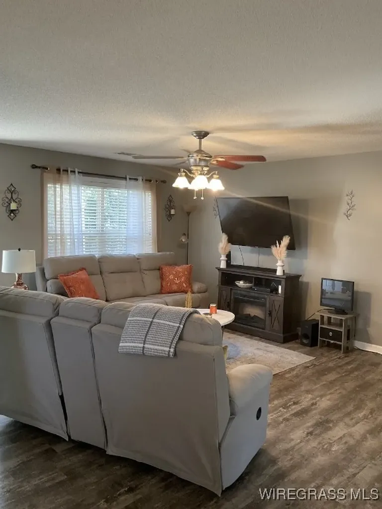 282 Blake Drive Midland City AL 36350