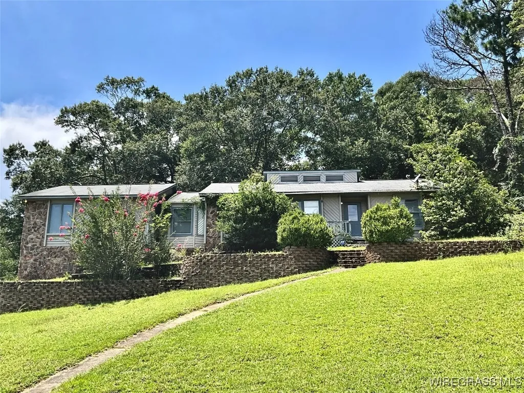 201 Wimbledon Drive Enterprise AL 36330