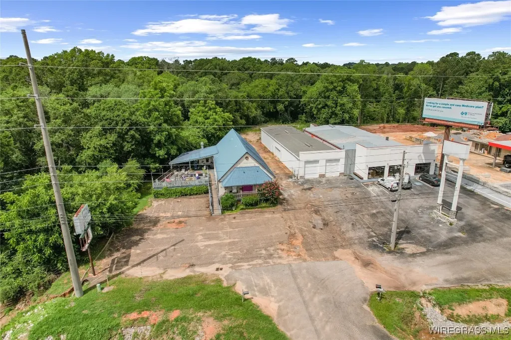 2563 Ross Clark Circle Dothan AL 36301