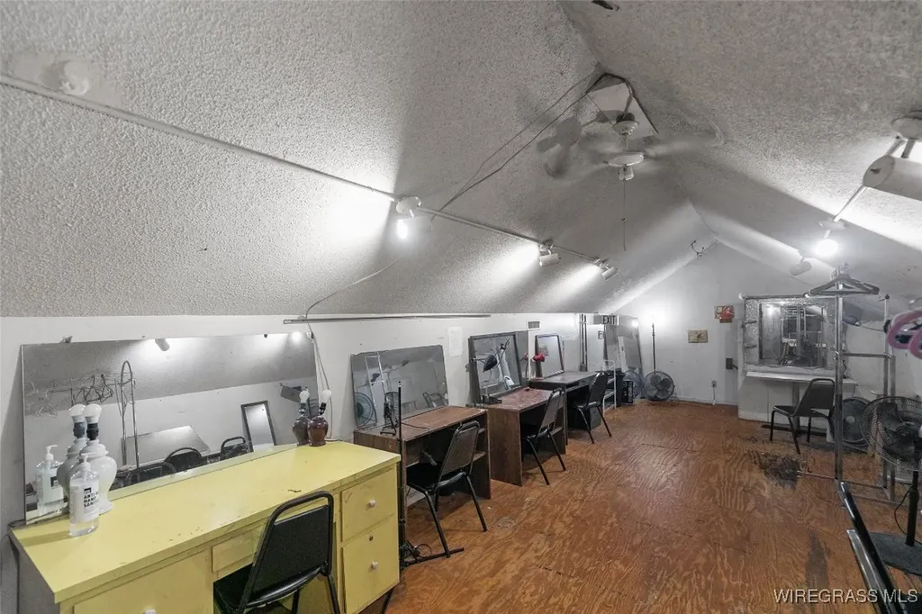 2563 Ross Clark Circle Dothan AL 36301