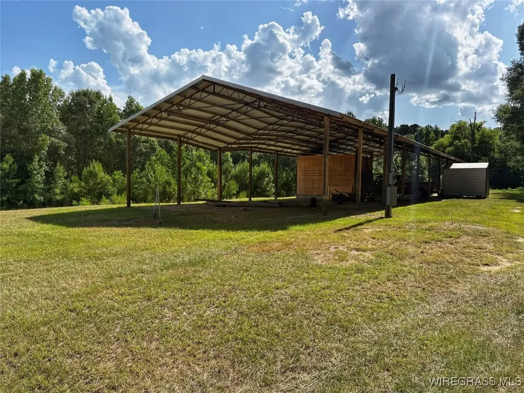19106 Haggarty Farm Lane Andalusia AL 36421