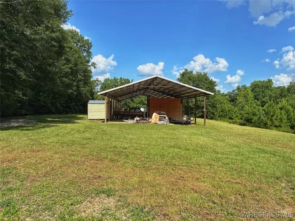 19106 Haggarty Farm Lane Andalusia AL 36421