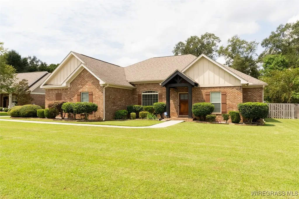 118 Moultrie Drive Dothan AL 36305