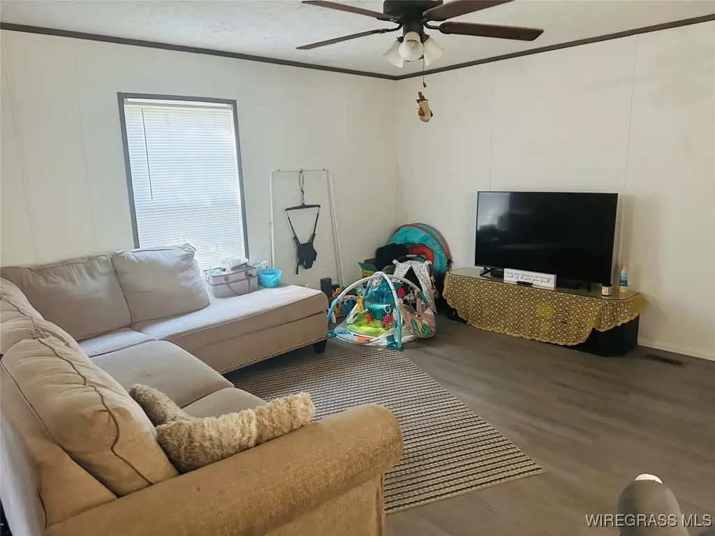 305 E Riverside Avenue Geneva AL 36340