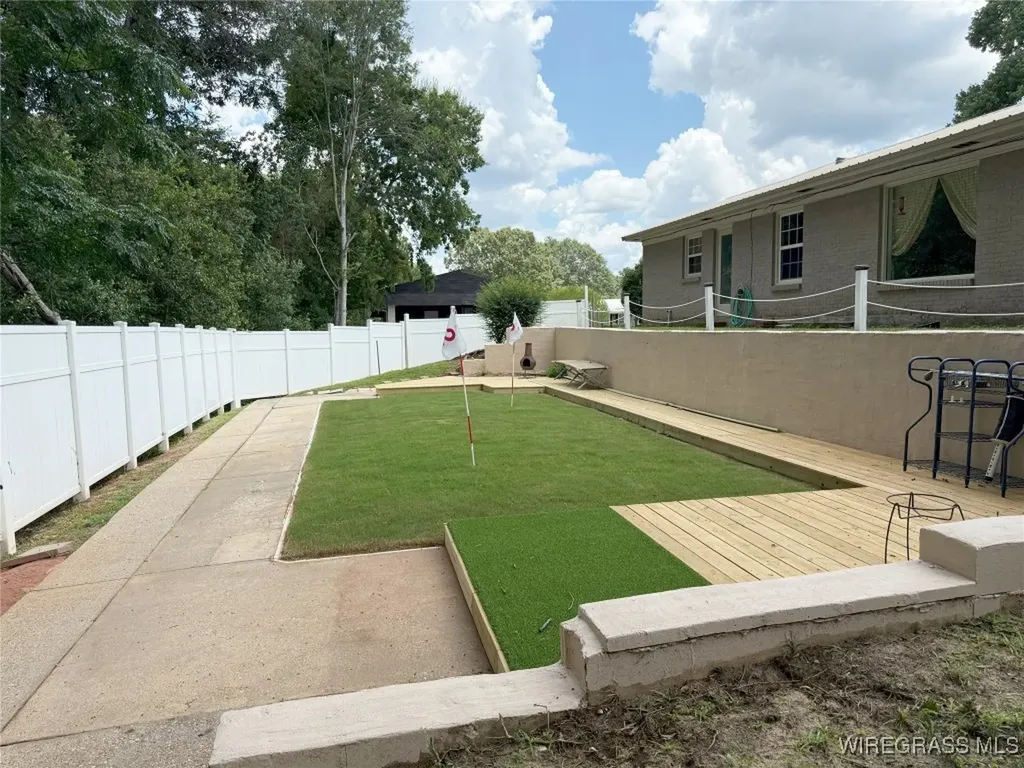 26 Goff Street Daleville AL 36330