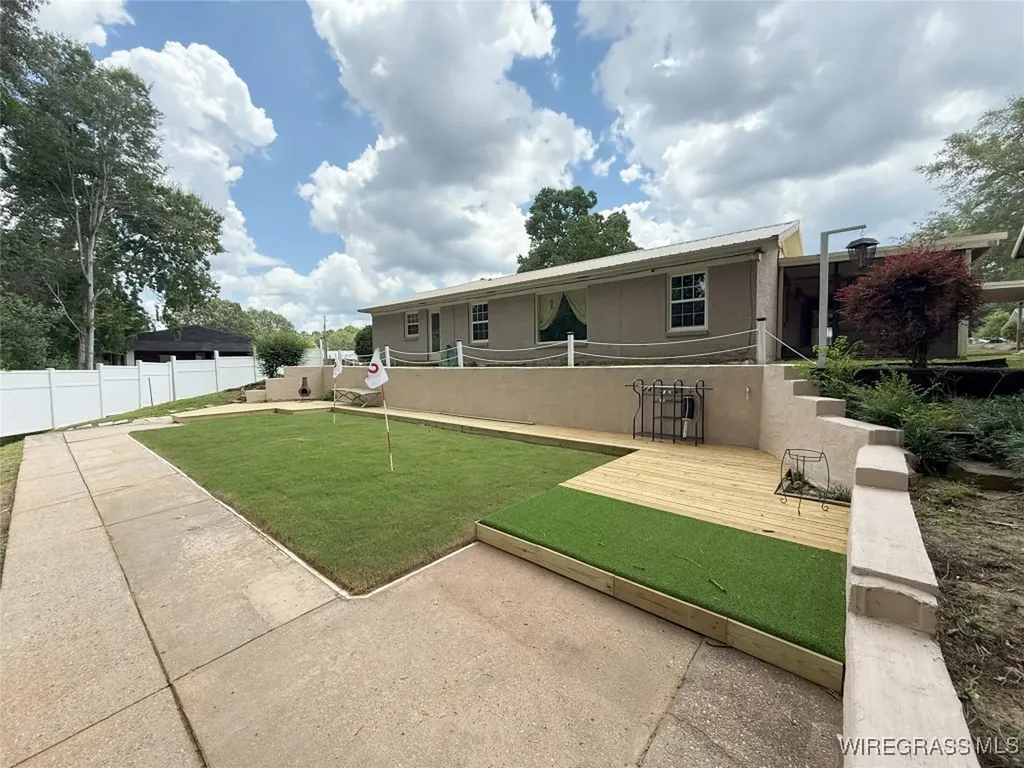 26 Goff Street Daleville AL 36330