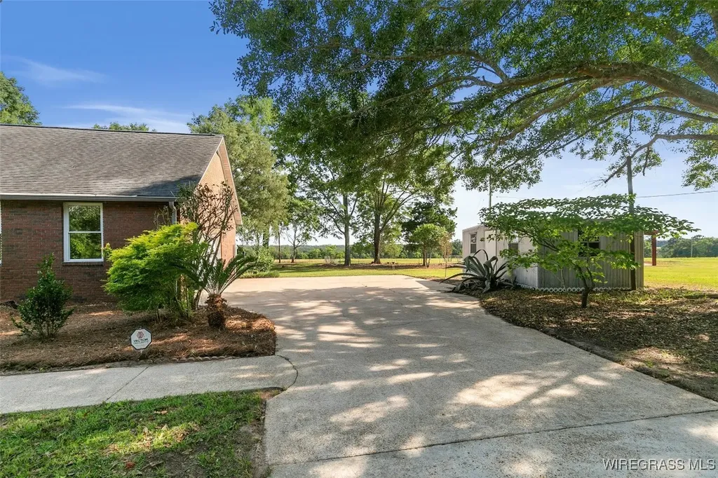 216 Private Road 1428 Enterprise AL 36330