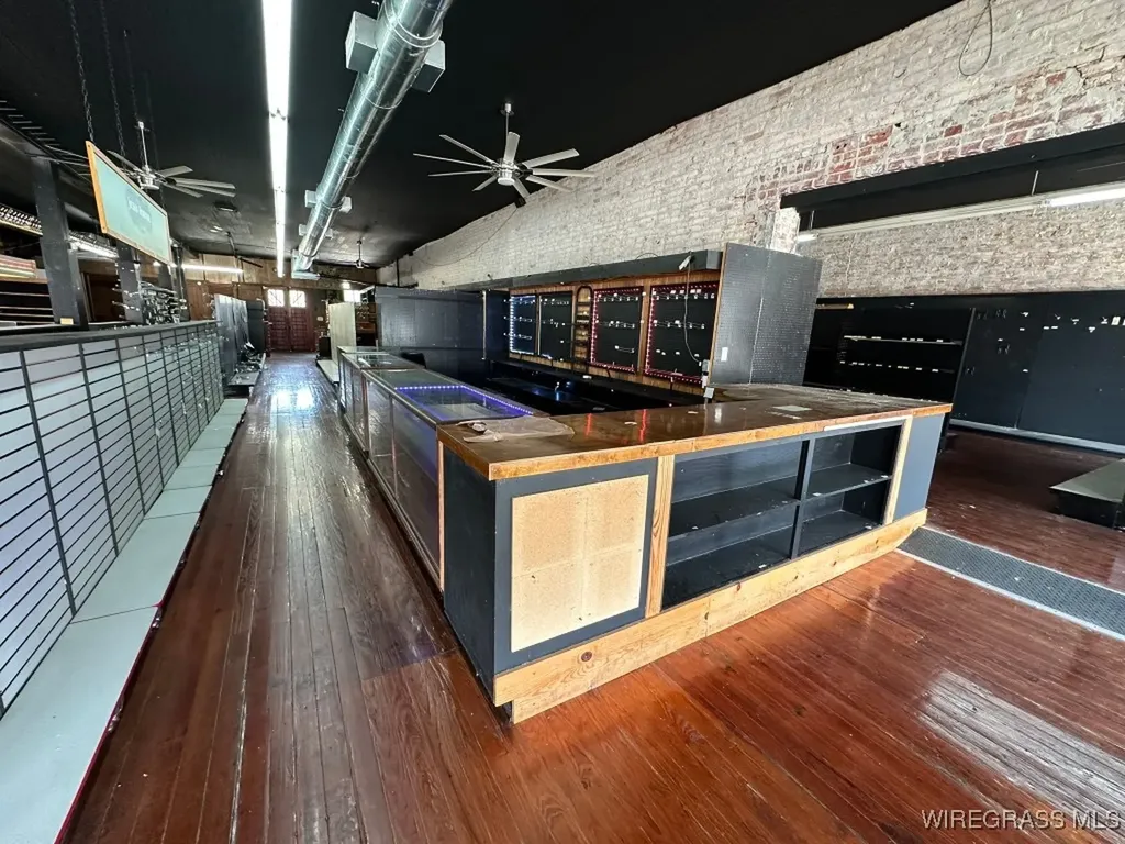 111 S Main Street Brundidge AL 36010