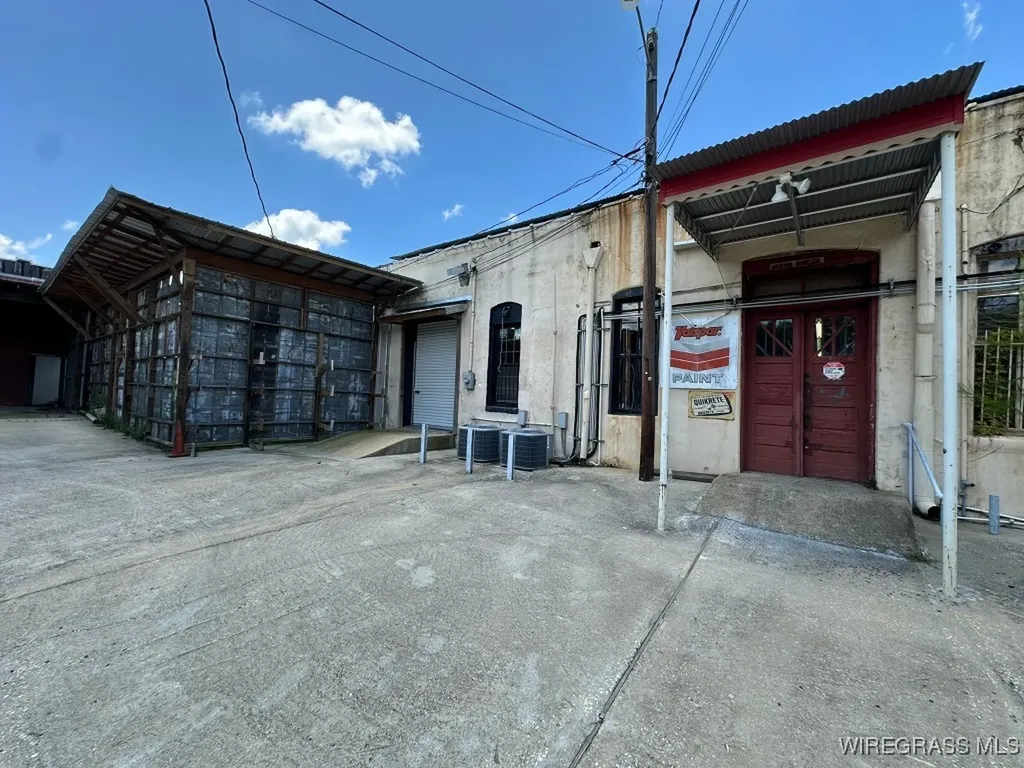 111 S Main Street Brundidge AL 36010