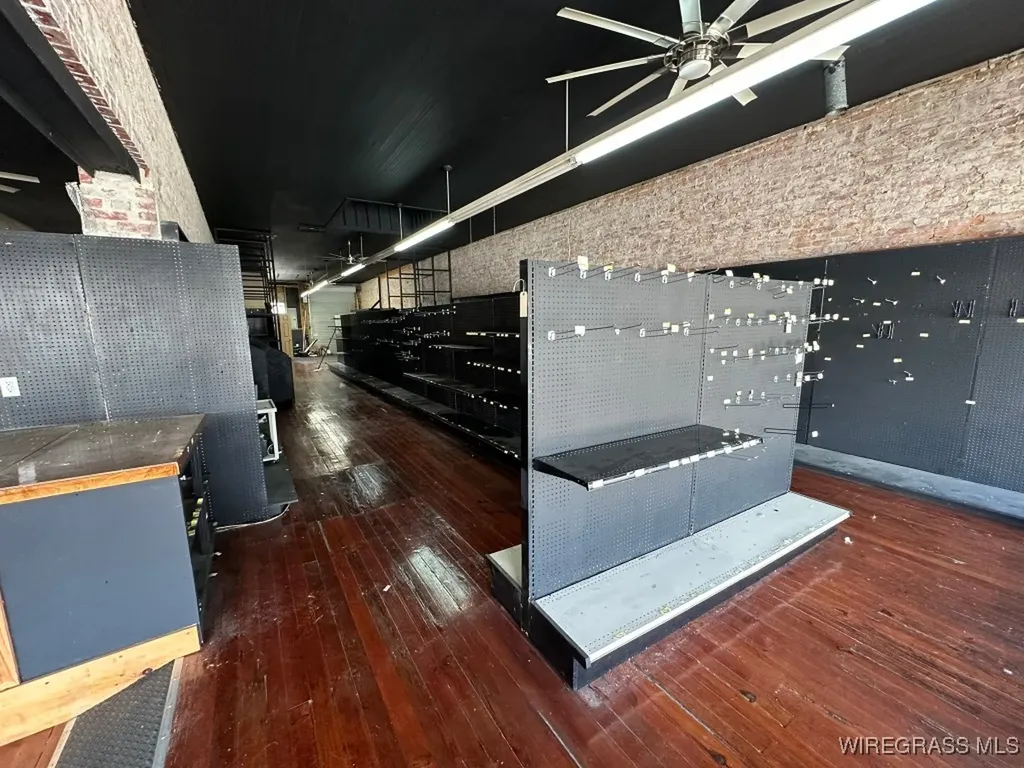 111 S Main Street Brundidge AL 36010