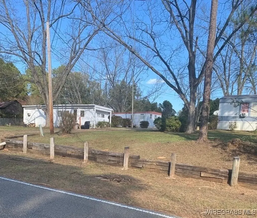 220 County Road 401 Elba AL 36323