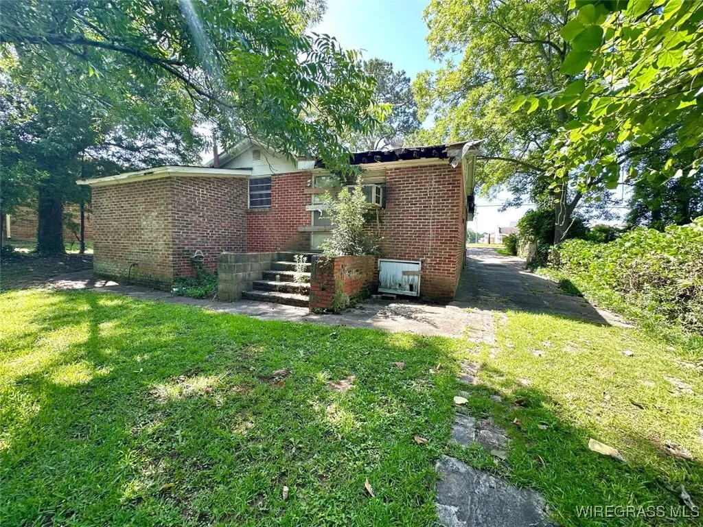 641 Glover Avenue Enterprise AL 36330