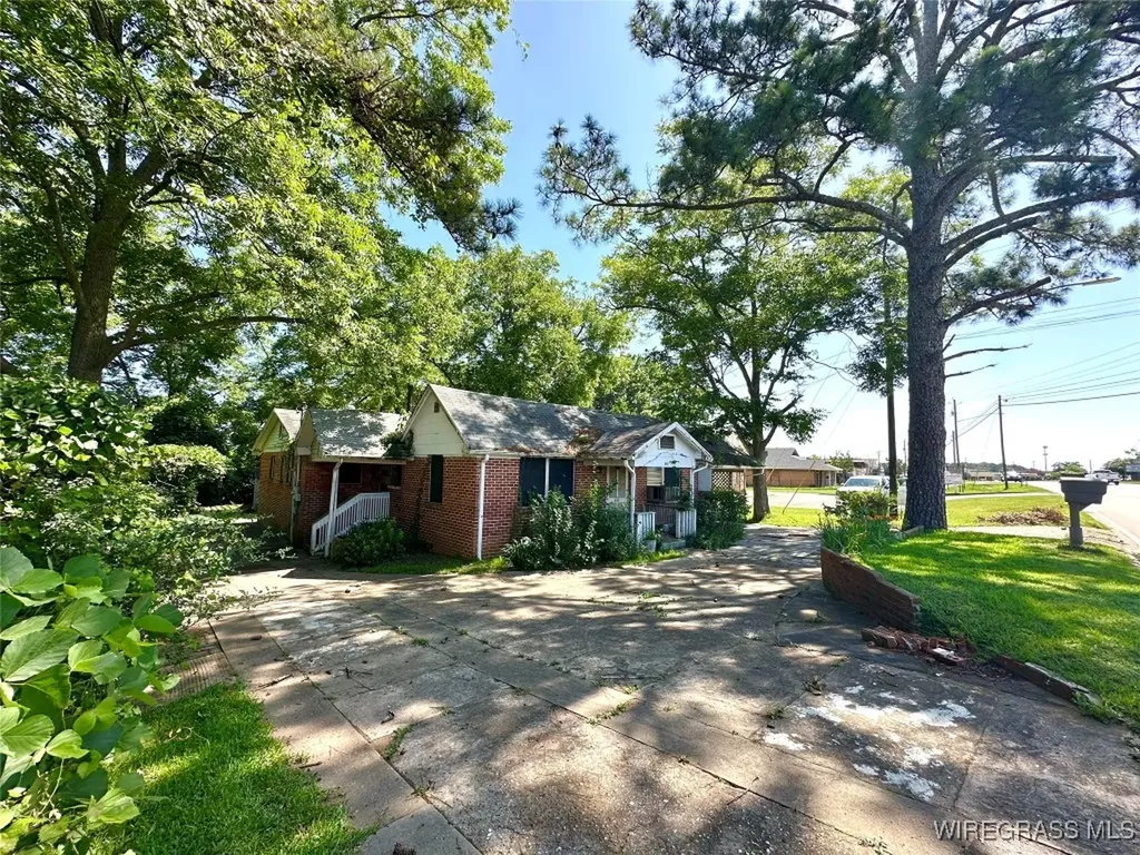 641 Glover Avenue Enterprise AL 36330