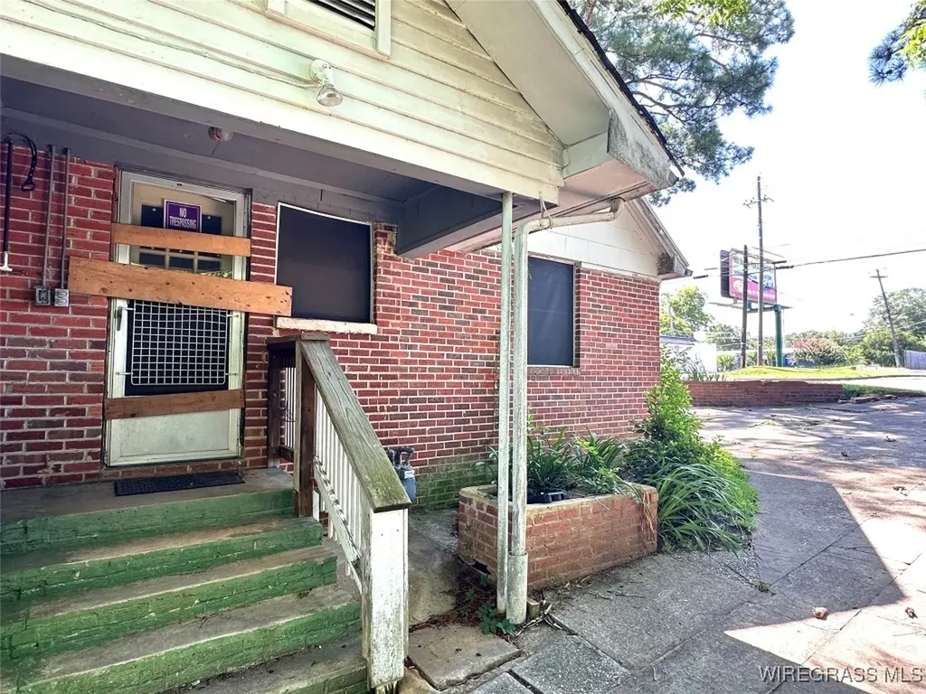 641 Glover Avenue Enterprise AL 36330