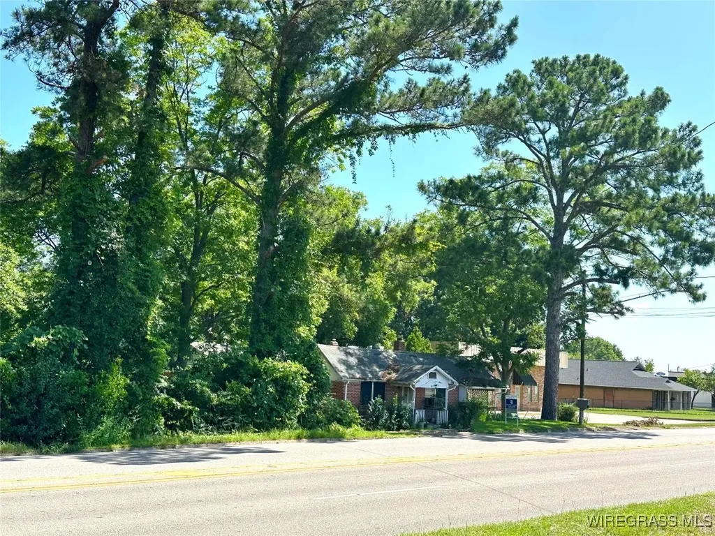 635 Glover Avenue Enterprise AL 36330