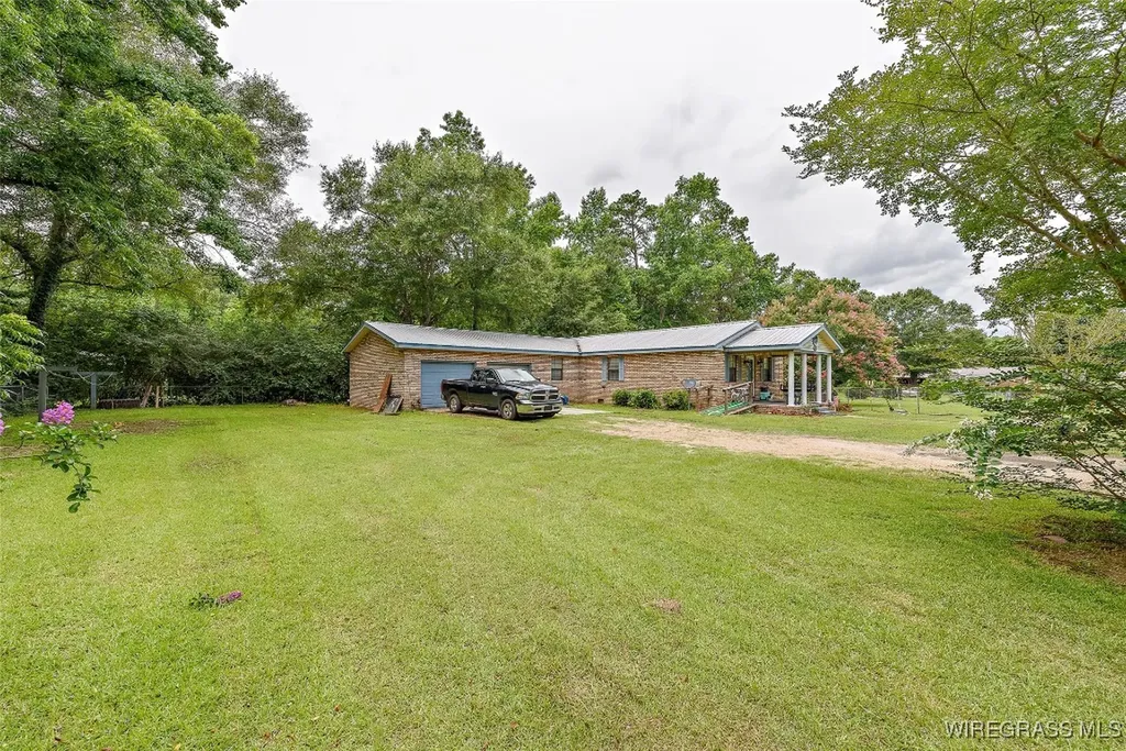 4105 Eddins Road Dothan AL 36301